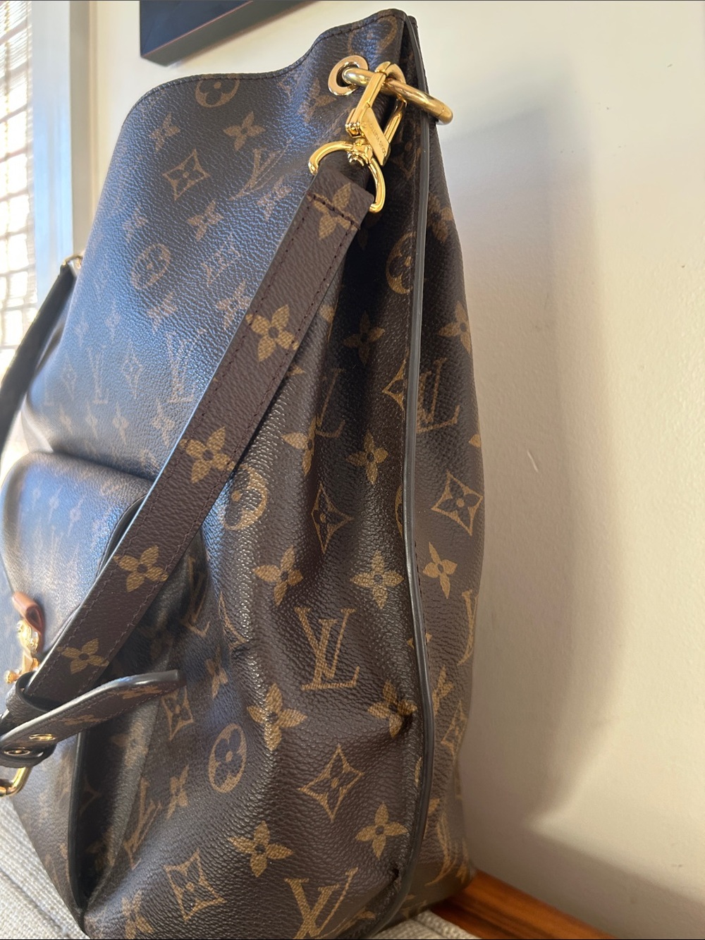 Louis Vuitton Metis Hobo 2-Way Bag, EUC - Picture 5 of 16